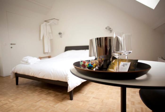 B&B Yellow Submarine Antwerpen Ruang foto